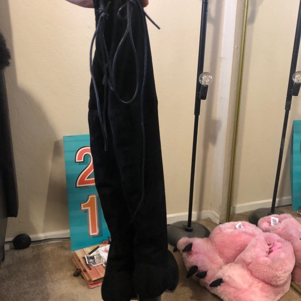 Black Thigh High Stretchy Boots Size 7 1/2 - Picture 4 of 4